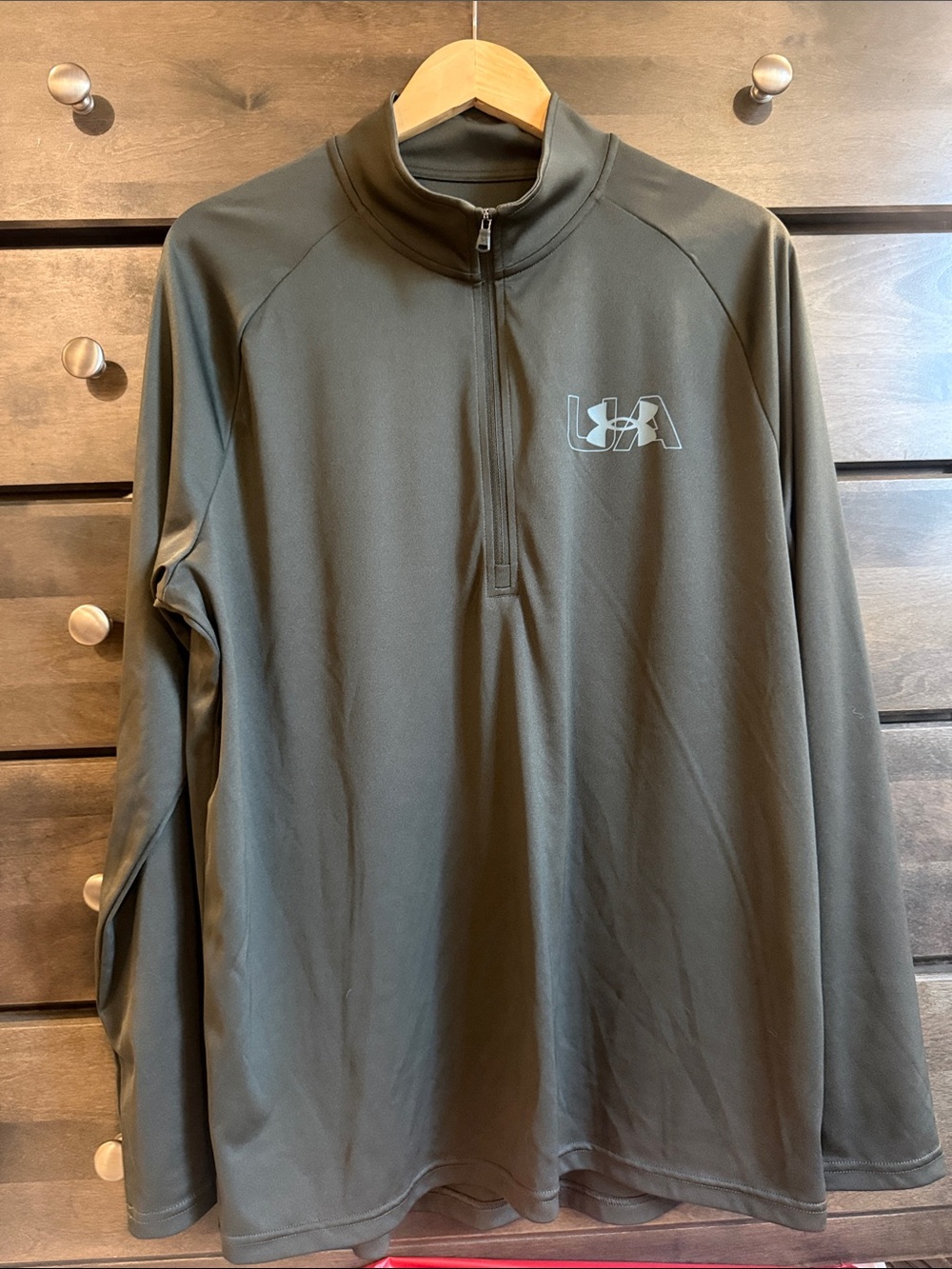 Under Armour Men’s Olive Green Quarter-Zip Long-Sleeve Rash Guard